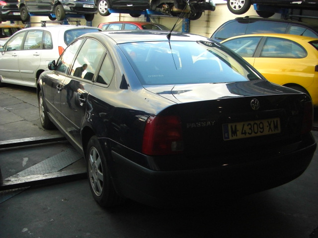 VOLKSWAGEN PASSAT  1.9 TDI 115CV