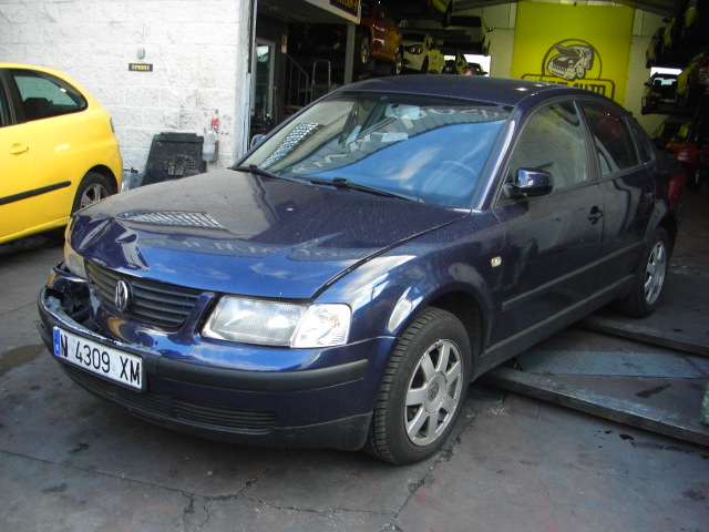 VOLKSWAGEN PASSAT  1.9 TDI 115CV