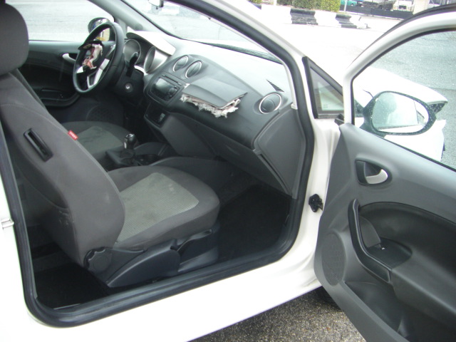 SEAT IBIZA 1.4 GASOLINA 85CV