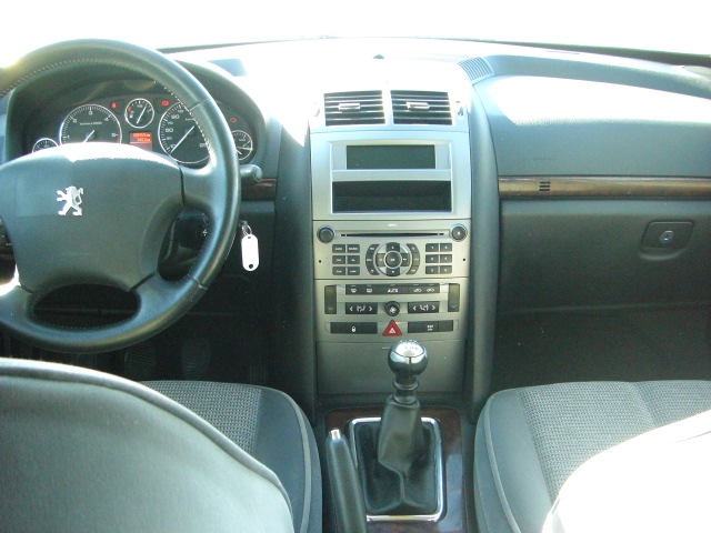 PEUGEOT 407 2.0 HDI 126CV CONFORT