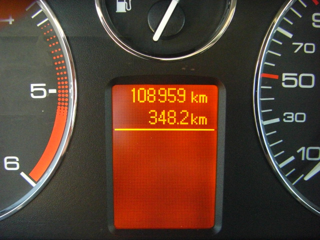 PEUGEOT 407 2.0 HDI 126CV CONFORT