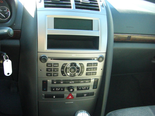 PEUGEOT 407 2.0 HDI 126CV CONFORT