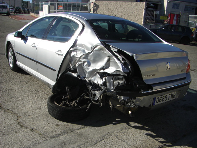 PEUGEOT 407 2.0 HDI 126CV CONFORT