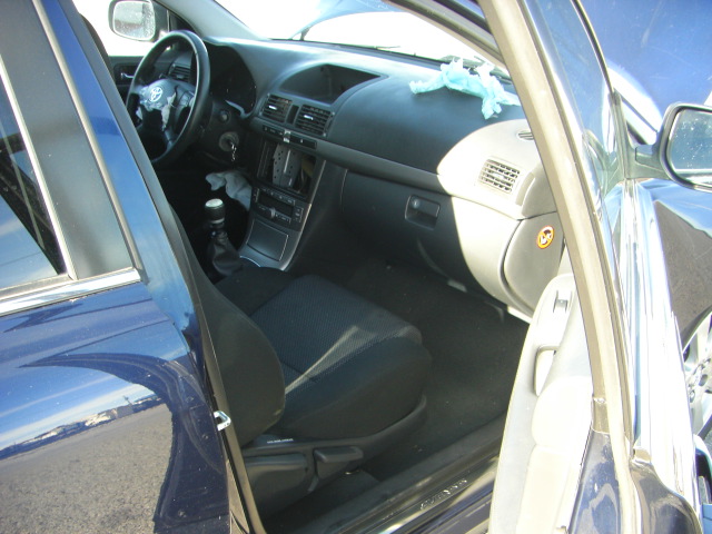 TOYOTA AVENSIS 2.2 D4D 126CV