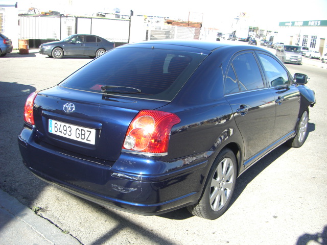 TOYOTA AVENSIS 2.2 D4D 126CV