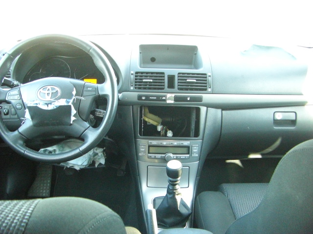 TOYOTA AVENSIS 2.2 D4D 126CV