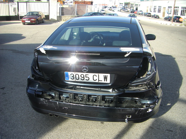 MERCEDES BENZ C-180 GASOLINA 142CV