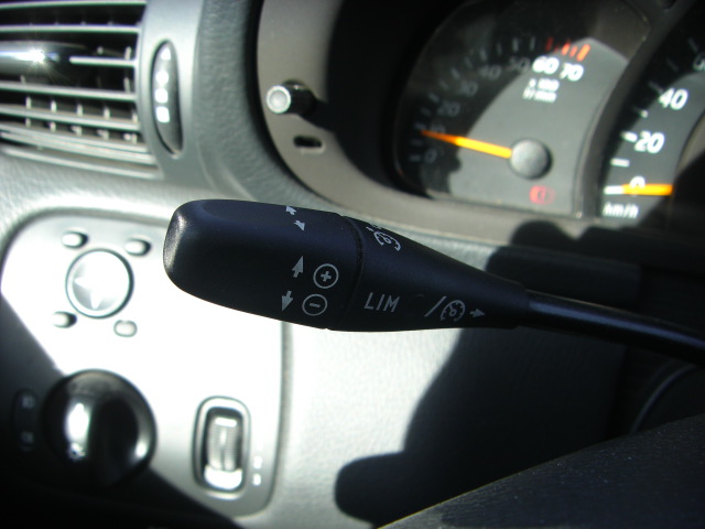 MERCEDES BENZ C-180 GASOLINA 142CV