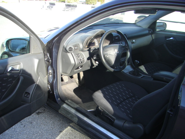 MERCEDES BENZ C-180 GASOLINA 142CV