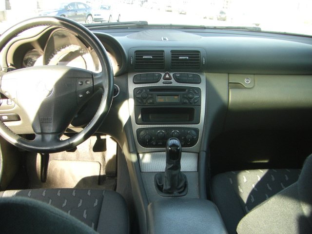 MERCEDES BENZ C-180 GASOLINA 142CV