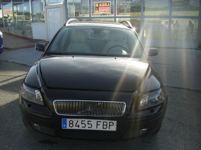 VOLVO V-50 SUMMUM 2.0 D 136CV