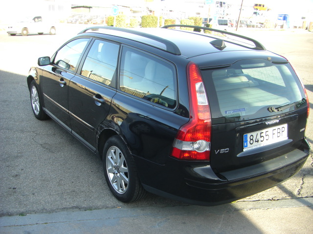 VOLVO V-50 SUMMUM 2.0 D 136CV
