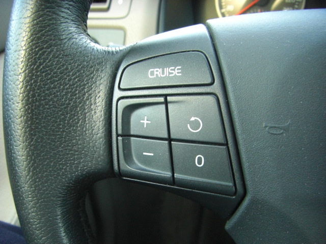 VOLVO V-50 SUMMUM 2.0 D 136CV