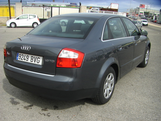 AUDI A 4 1.9 TDI 130CV