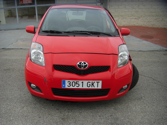 TOYOTA YARIS 1.3 GASOLINA 100CV