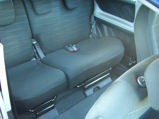 TOYOTA YARIS 1.4 D4D SOL 90CV