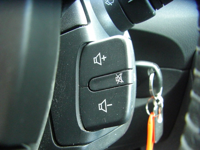 RENAULT CLIO 1.4 GASOLINA 98CV