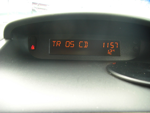 RENAULT CLIO 1.4 GASOLINA 98CV