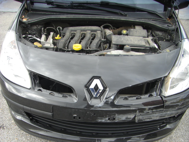 RENAULT CLIO 1.4 GASOLINA 98CV