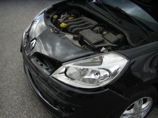 RENAULT CLIO 1.4 GASOLINA 98CV