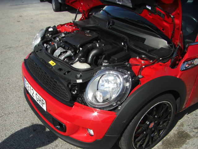 MINI COOPER D 1.6 108CV