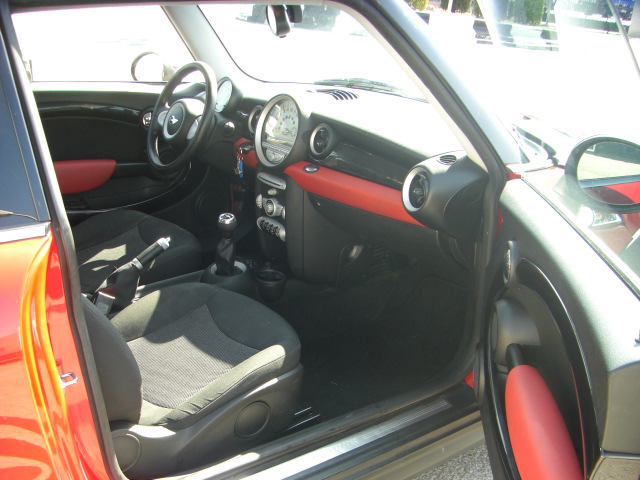 MINI COOPER D 1.6 108CV