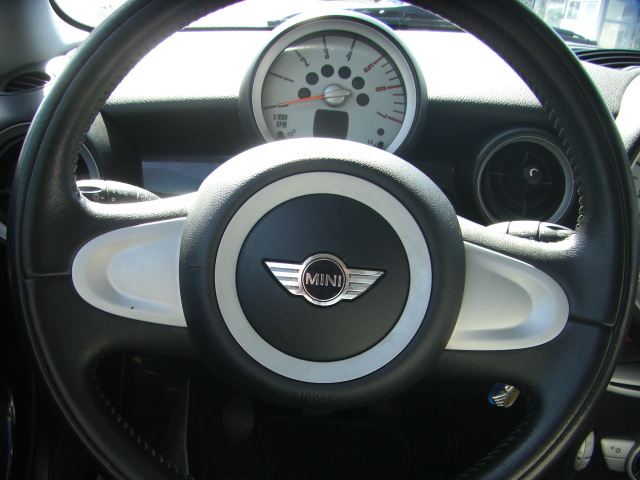 MINI COOPER D 1.6 108CV