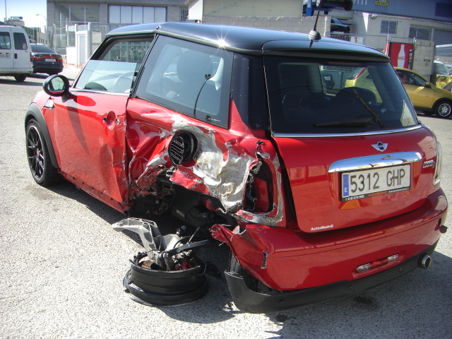 MINI COOPER D 1.6 108CV