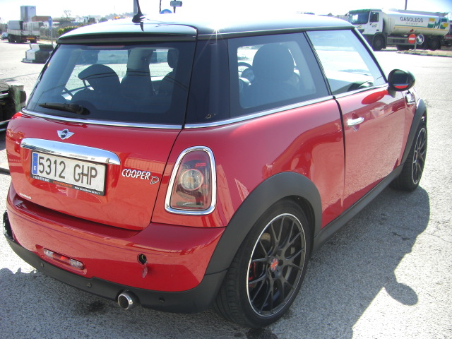 MINI COOPER D 1.6 108CV