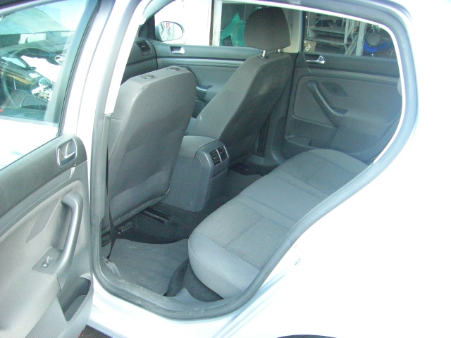 VOLKSWAGEN GOLF 1.9 TDI 105CV