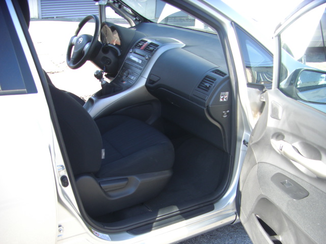 TOYOTA AURIS 2.0 D4D 126CV