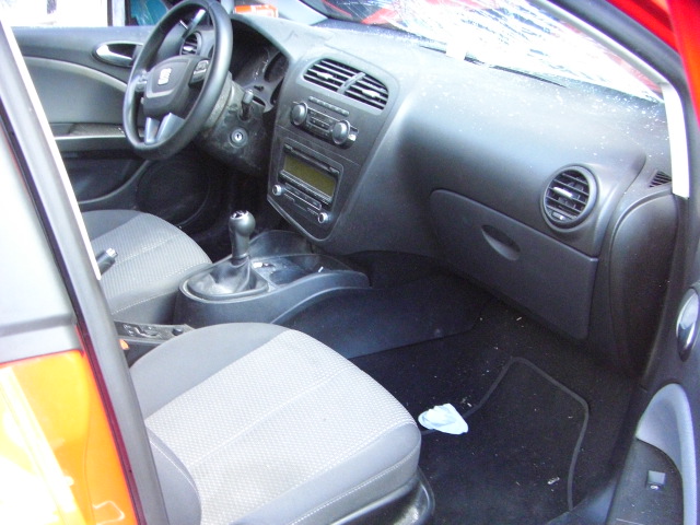 SEAT LEON 1.6 TDI 105CV