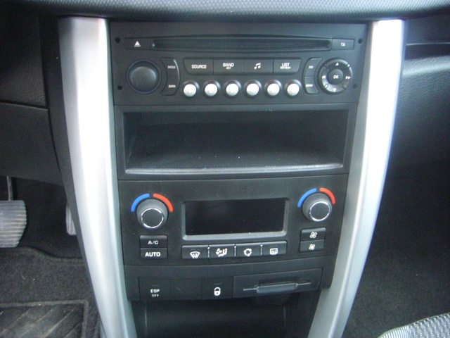 PEUGEOT 207 ACTIVE 1.4 GASOLINA 73CV