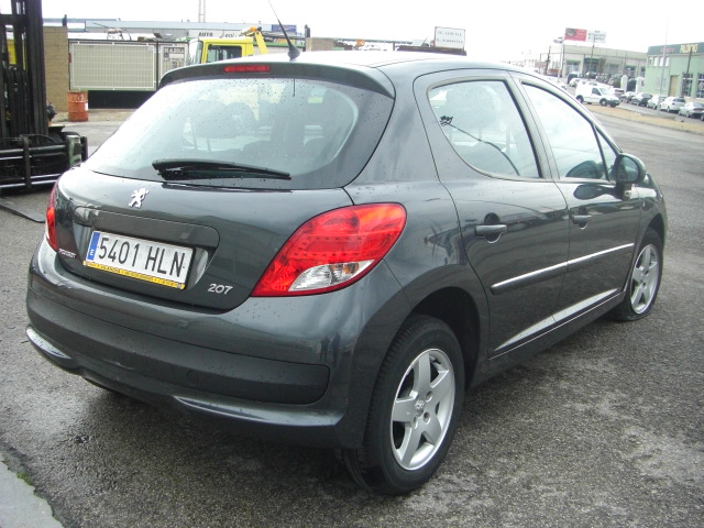 PEUGEOT 207 ACTIVE 1.4 GASOLINA 73CV