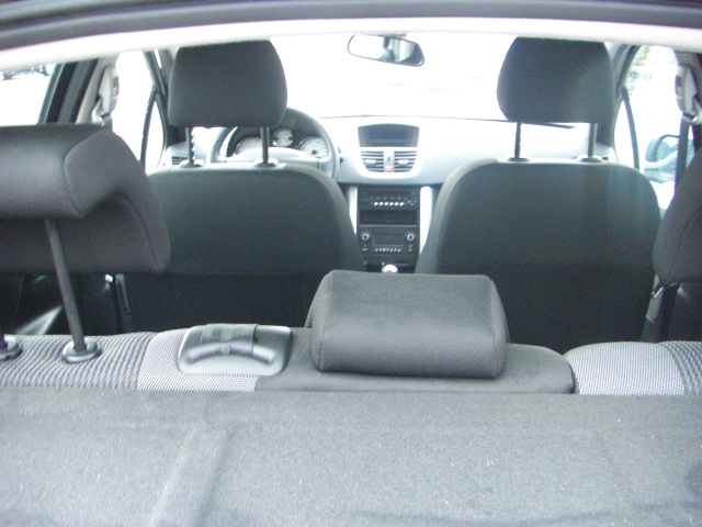 PEUGEOT 207 ACTIVE 1.4 GASOLINA 73CV