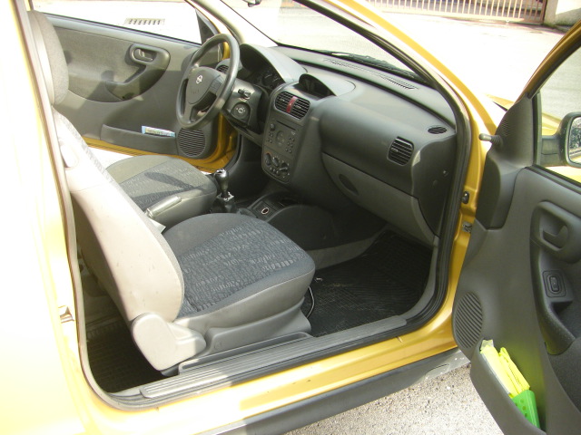 OPEL CORSA 1.4 GASOLINA 90CV
