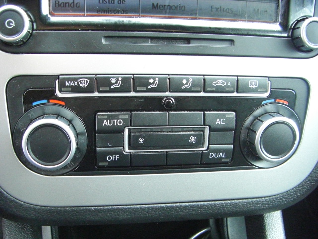 VOLKSWAGEN SCIROCCO 2.0 TDI 140CV