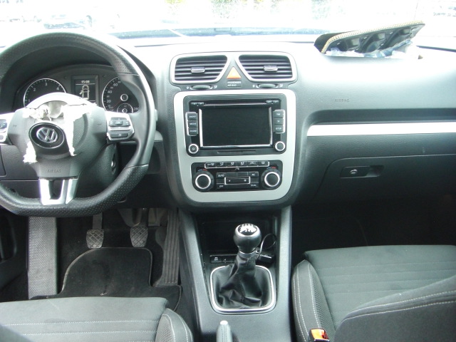 VOLKSWAGEN SCIROCCO 2.0 TDI 140CV