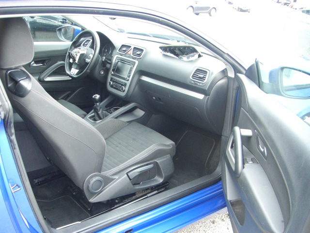 VOLKSWAGEN SCIROCCO 2.0 TDI 140CV