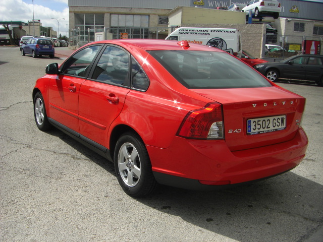 VOLVO S40 KINETIC 1.6 D 110CV