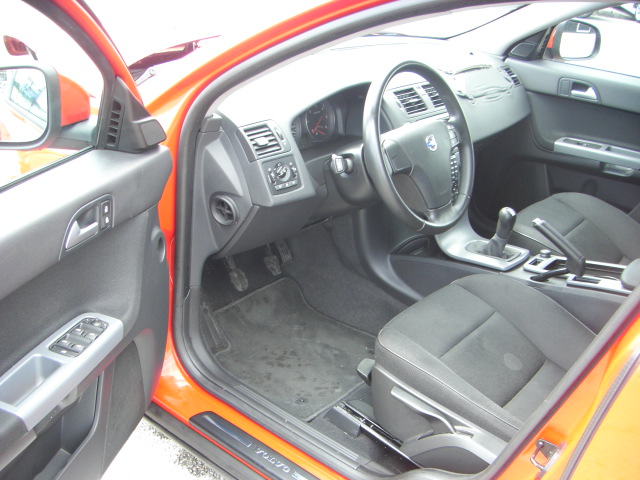 VOLVO S40 KINETIC 1.6 D 110CV