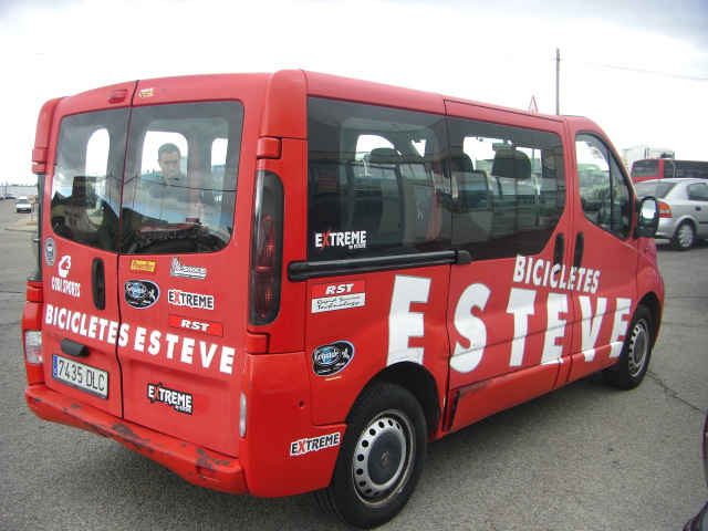 OPEL VIVARO 1.9 CDTI KOMBI 6 PLAZAS 82CV