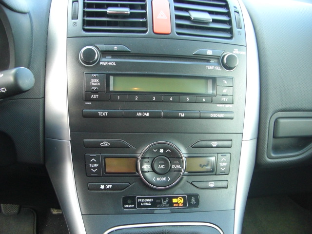 TOYOTA AURIS 1.4 D4D 90CV