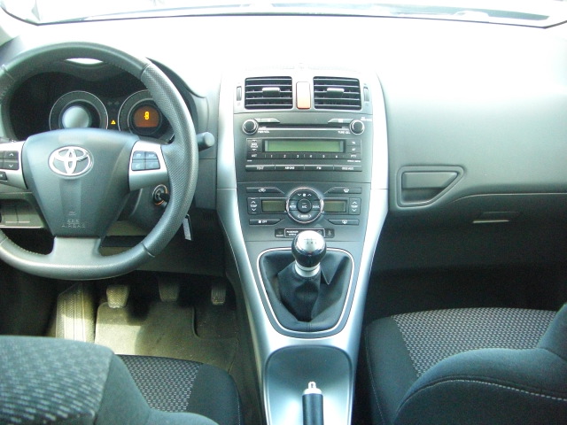 TOYOTA AURIS 1.4 D4D 90CV