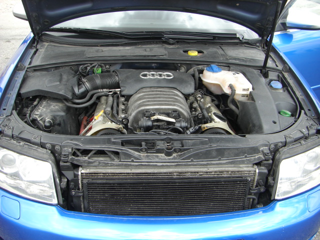 AUDI A-4 3.0 INY 200CV