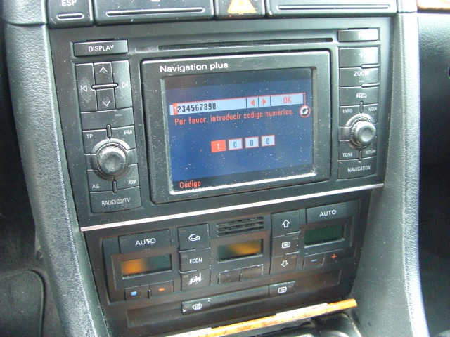 AUDI A-4 3.0 INY 200CV