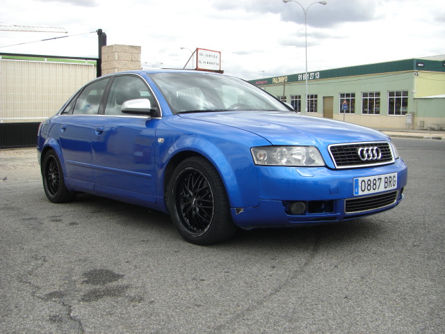 AUDI A-4 3.0 INY 200CV