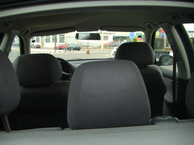 SEAT LEON 1.6 I GASOLINA 105CV