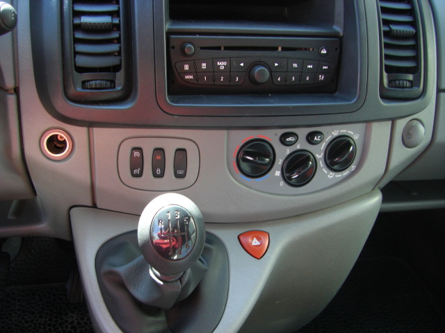 RENAULT TRAFIC 2.0 DCI 115CV