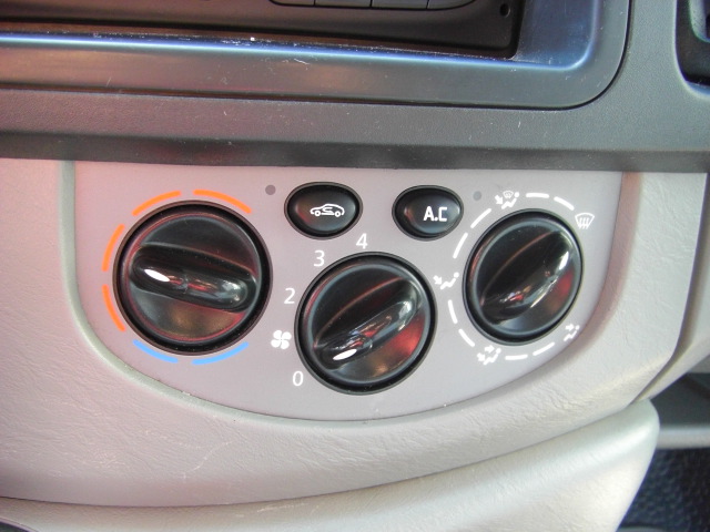 RENAULT TRAFIC 2.0 DCI 115CV